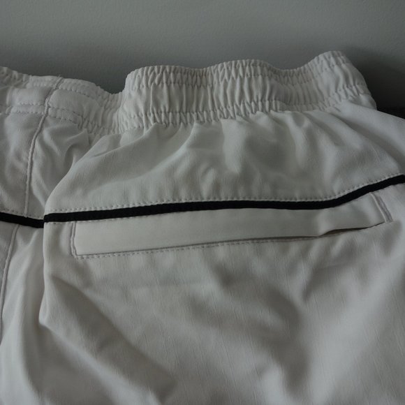 Nike Dri-Fit White Tennis Shorts Size M - Picture 6 of 11